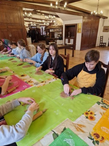 b_1024_768_0_00_images_2023_2024_Ochmanski_Pstragowa_406876737_813411960586754_824488116229064058_n